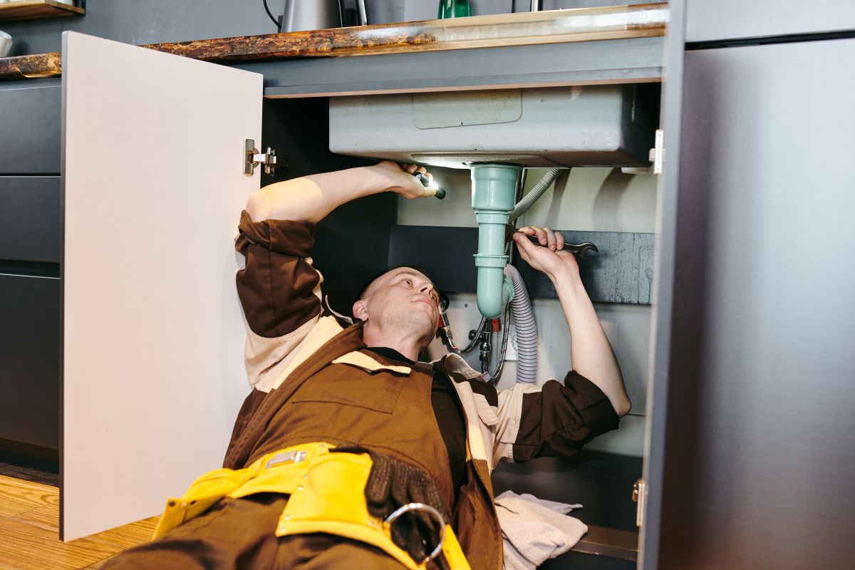 Featured image for “Emergency Plumbing in Omaha: When to Call and What to Expect”