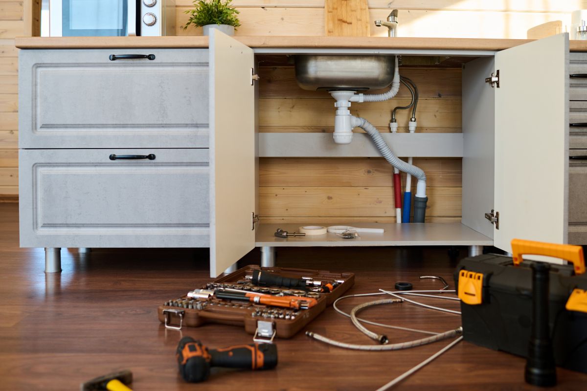 Featured image for “Why Columbus Homeowners Shouldn’t Delay Plumbing Repairs”